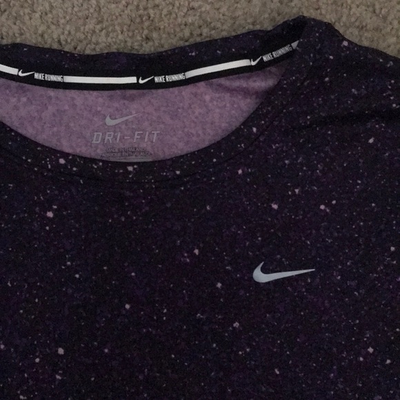 Nike dri fit workout top - Picture 2 of 2